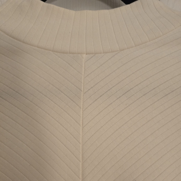 Knix Papaya Mock Neck Bodysuit - Picture 3 of 5